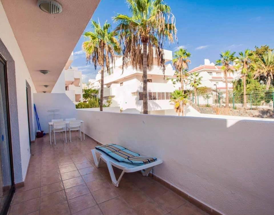 Apartment Avenida Puig Arona  Bagian luar foto